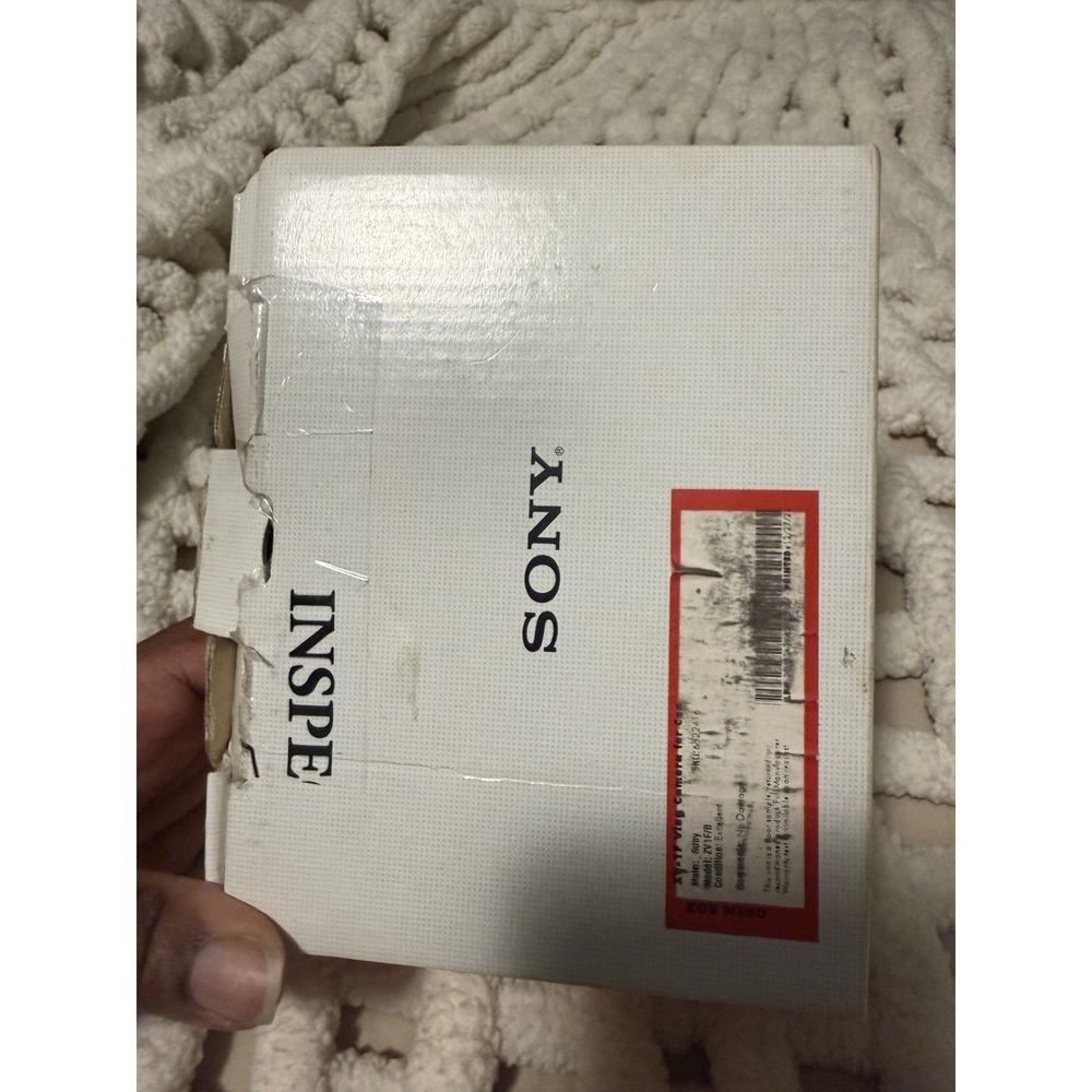 Sony ZV-1F 20.1MP Compact Digital Camera - Picture 13 of 14